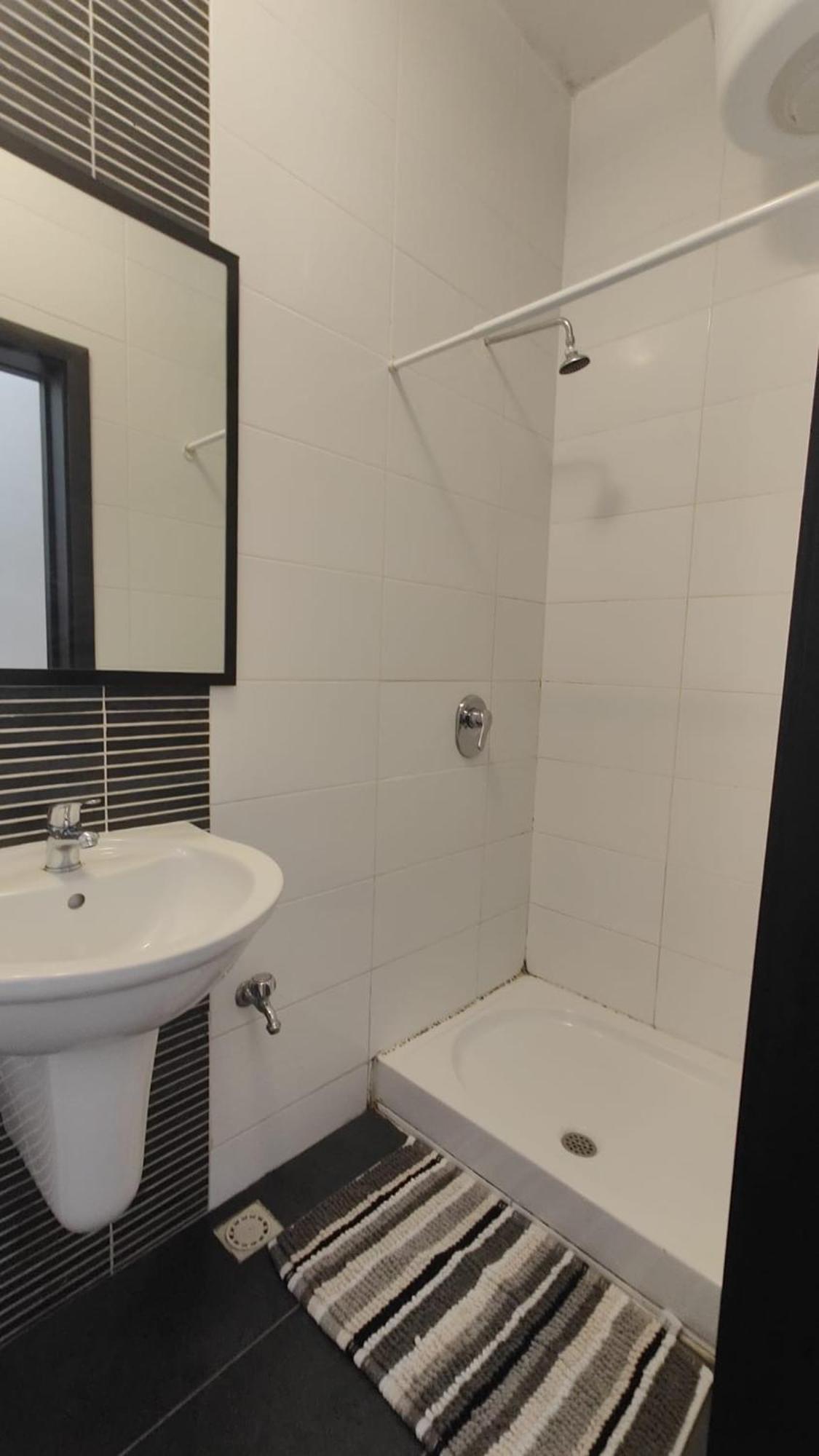 Well Located 2 Bedroom Flat In St.Julians Saint Julian's エクステリア 写真